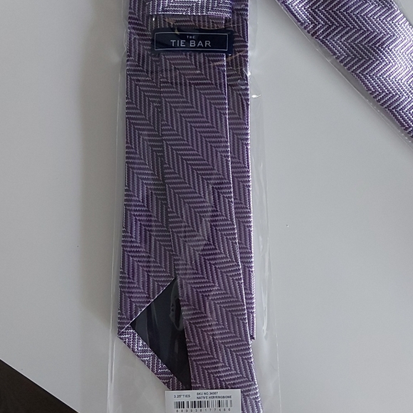 Tie - Picture 2 of 3